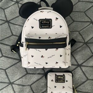 DisneLoungefly Mickey Mouse Signature  Backpack and Wallet Set - White and Black